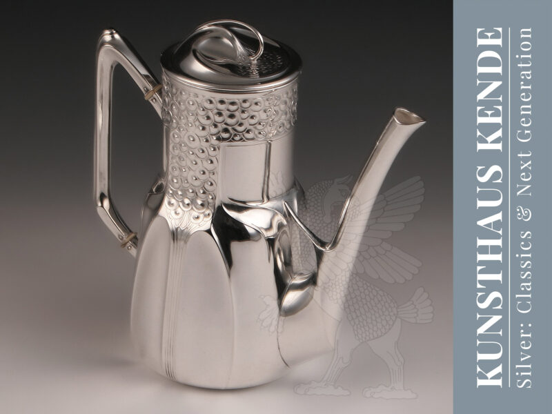 Art Nouveau caffetière argent massif